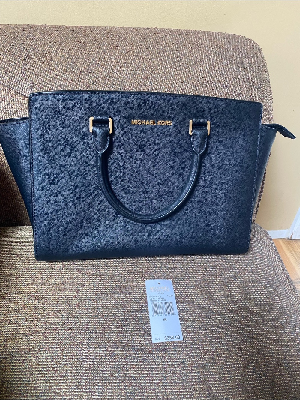 Michael kors black leather satchel bag. The Selma. Retail is $358
